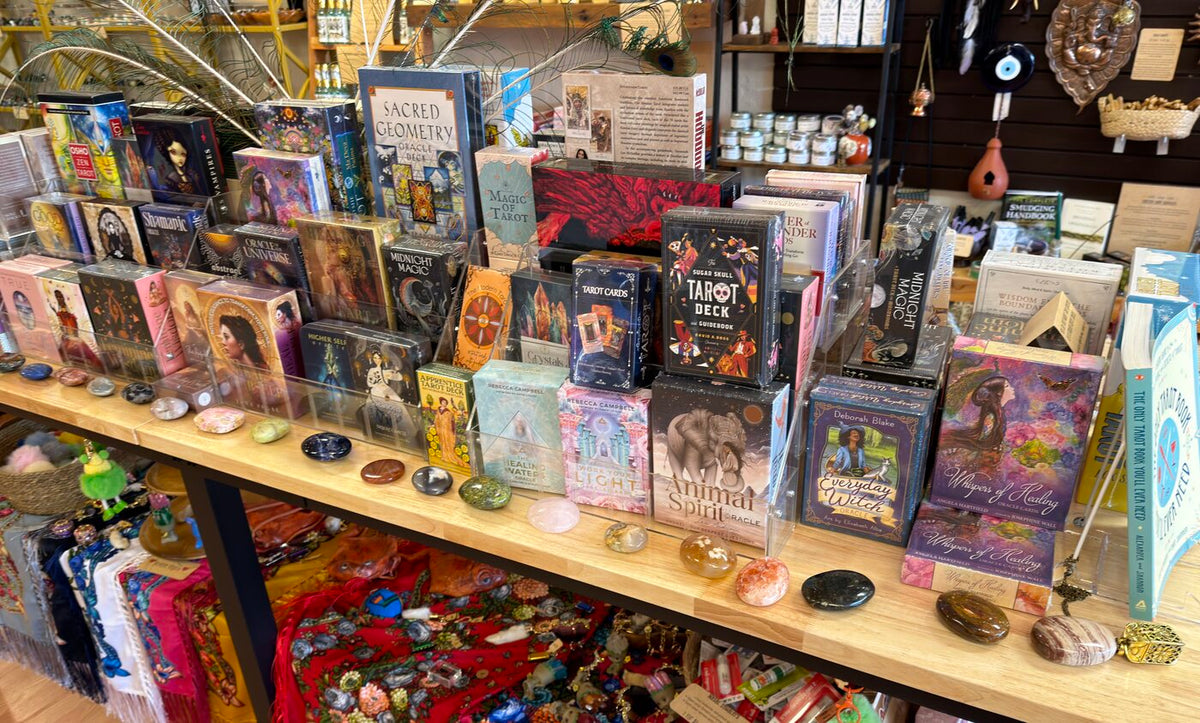 Divination: Tarot, Oracle, Runes, Pendulums