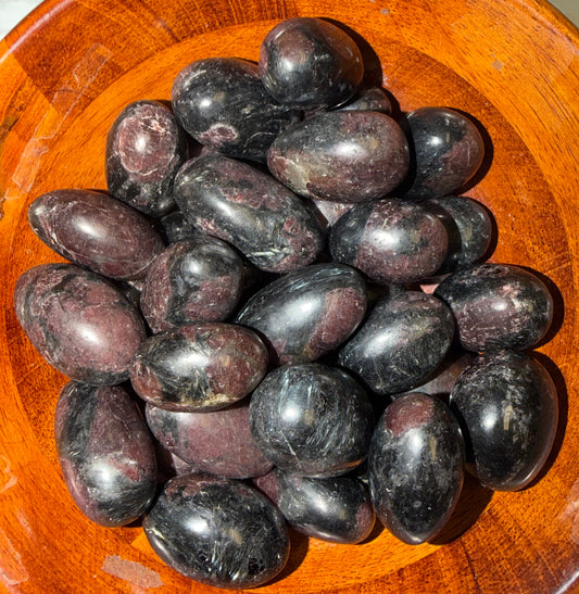 Garnet Tumble