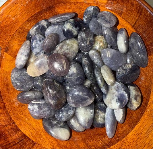 Iolite Tumble